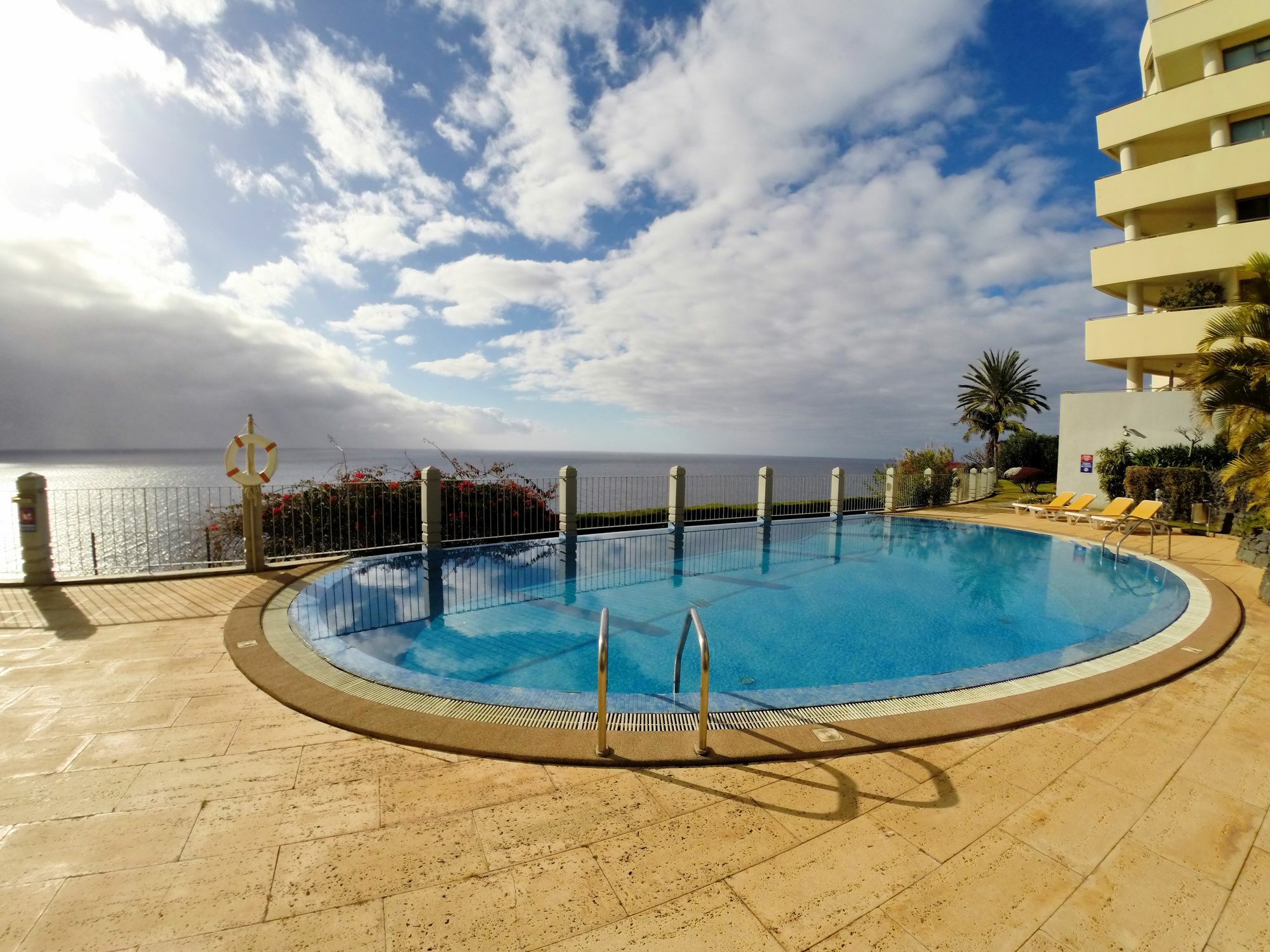 Finest Rentals - Beachfront Penthouse Funchal  Exterior foto